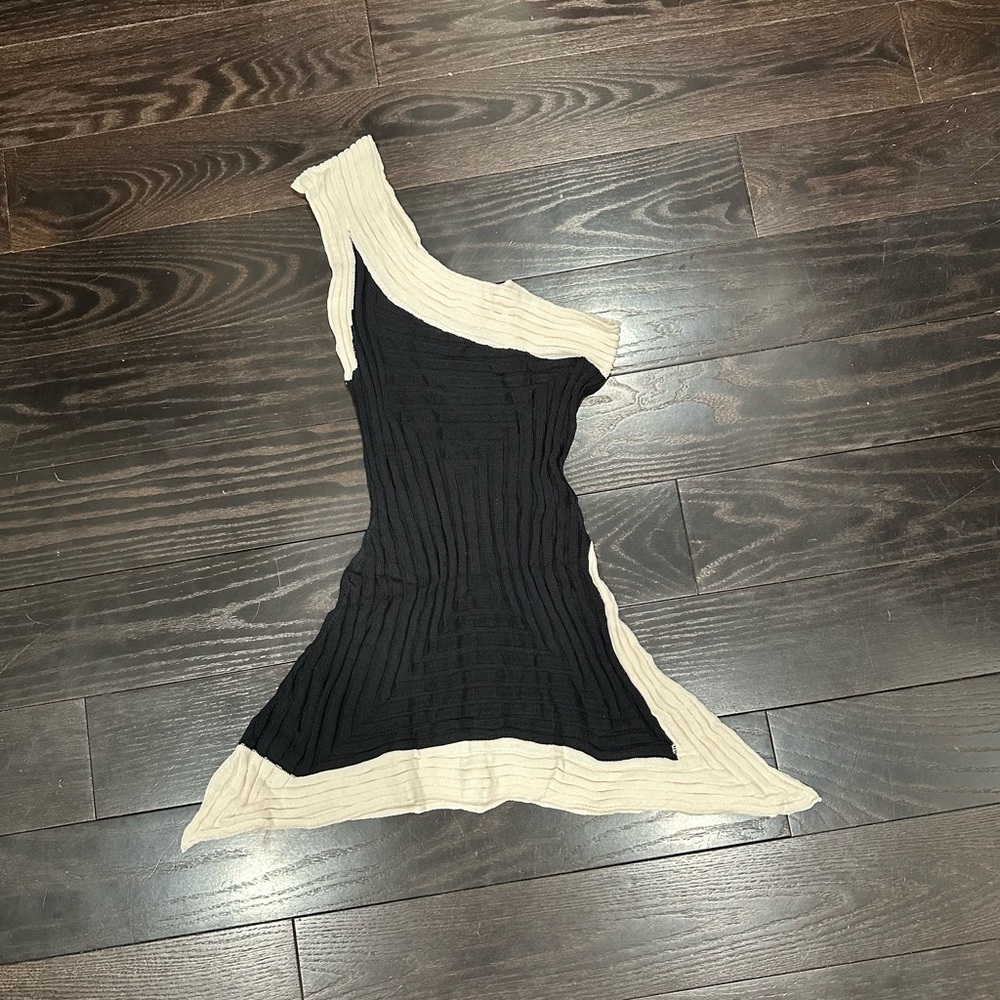 Elegant Asymmetrical Black and Cream Dress